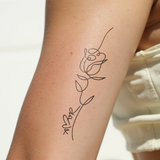 Amore fineline roos Tatoeage