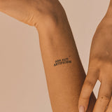 ars alit artificiem Tatoeage