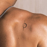 Maan en Lijn Tatoeage