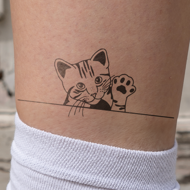 Zwaaiende Kat Tatoeage