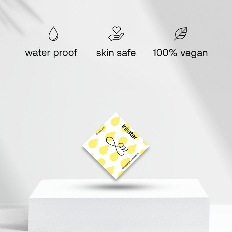 Oneindigheid met initialen tatoeage (A-Z)